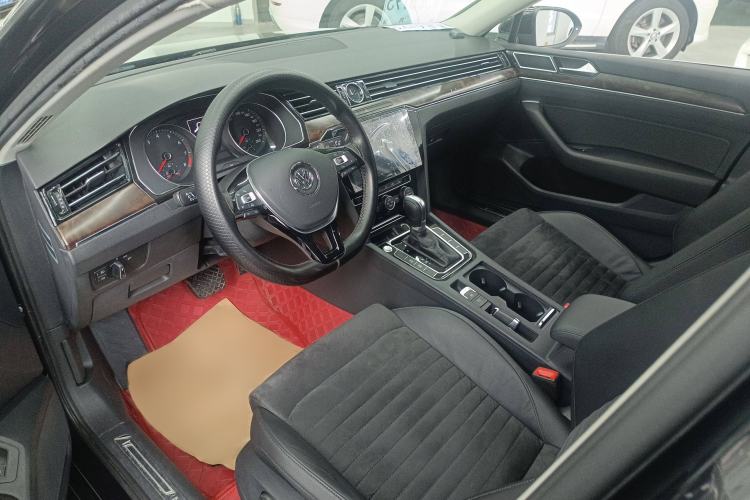 Used Volkswagen Magotan 2017 380TSI DSG Luxury Model
