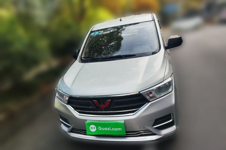 Used Wuling Hongguang 2019 1.5L S Basic Version China VI Standard LAR

