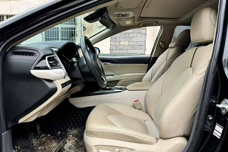 Used Toyota Camry 2021 Dual-Motor 2.5 HGVP Leading Edition
