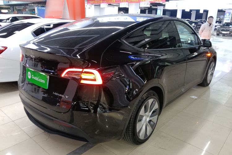 Used Tesla Model Y 2021 Standard Range Rear-Wheel Drive Version