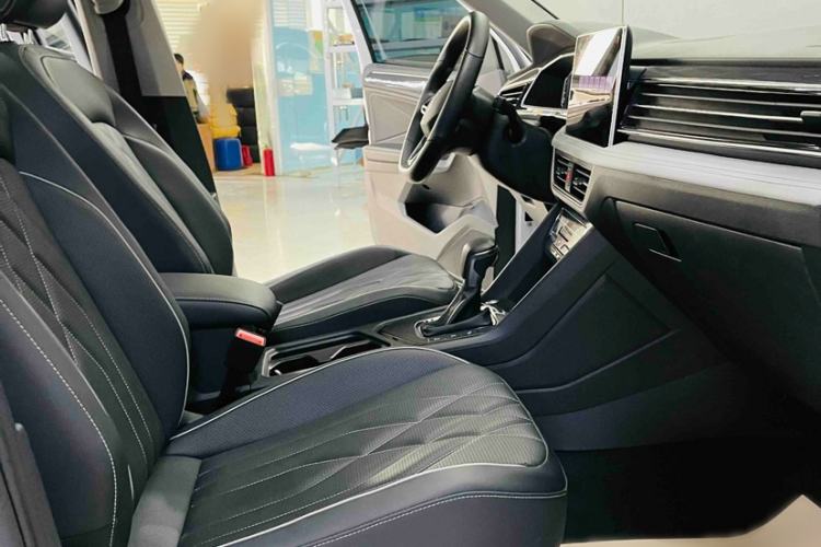 Used Volkswagen Tiguan L 2023 Restyled 330TSI Automatic Two-Wheel Drive R-Line Enhanced Comfort Version
