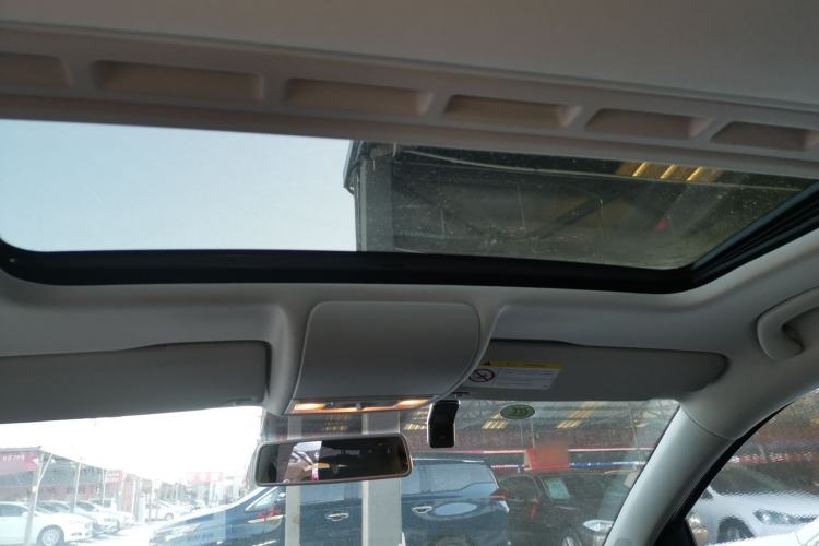 Used Volkswagen Polo 2016 1.6L Automatic Comfort Model
