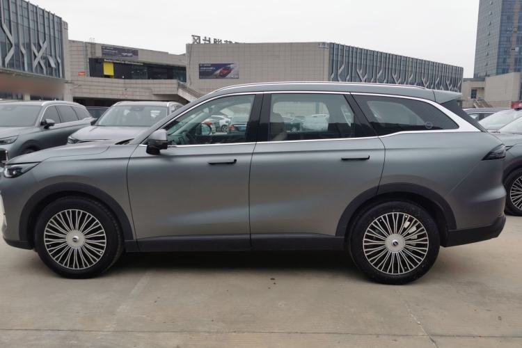 Used Chery Tiggo 8 L 2024 2.0T Two-Wheel Drive Prestige Version 5 Seats
