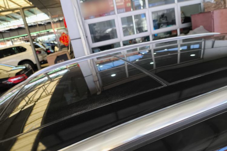 Used Lincoln MKC 2017 2.0T Two-Wheel Drive Deluxe Edition