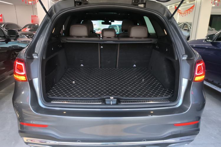 Used Mercedes-Benz GLC 2020 Facelift GLC 260 L 4MATIC Luxury Edition
