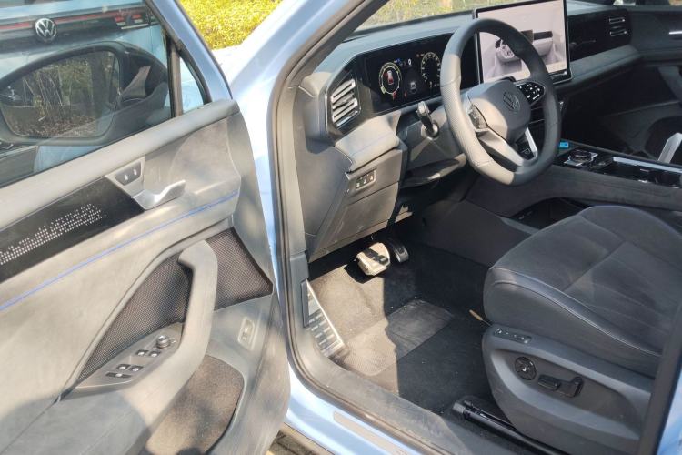 Used Volkswagen Tiguan L 2024 PRO 380TSI Four-Wheel Drive R-Line Prestige Edition