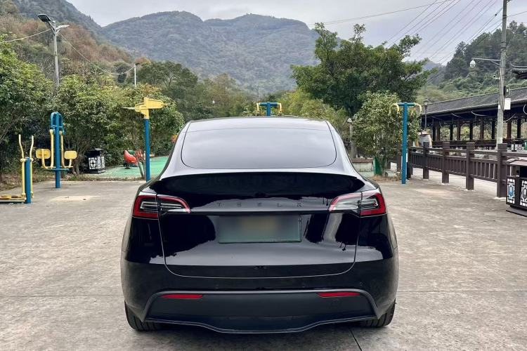 Used Tesla Model Y 2023 Rear-Wheel-Drive Version
