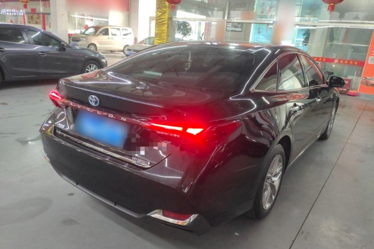Used Toyota Avalon 2019 Dual-Engine 2.5L Luxury Edition China VI Standard
