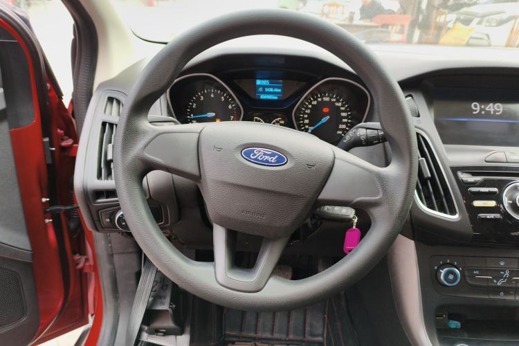 Used Ford Focus 2018 Hatchback Classic 1.6L Automatic Comfort Plus SmartDrive Edition
