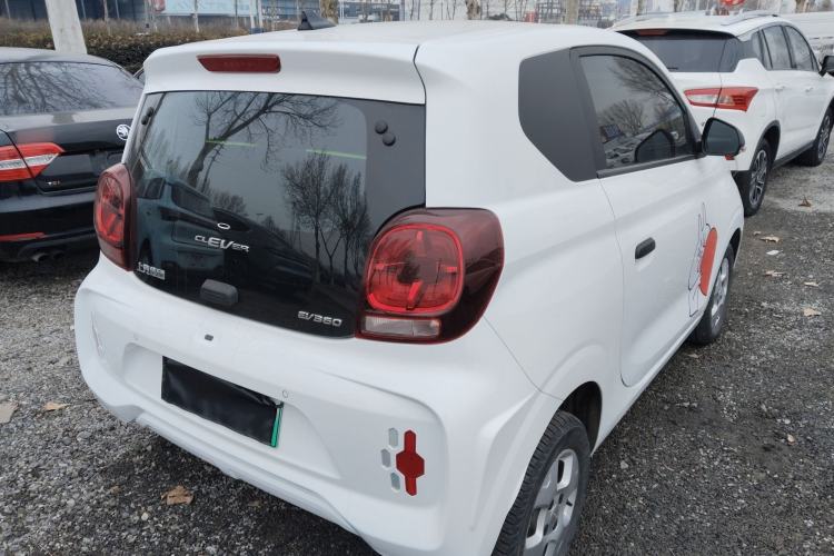 Used Roewe Clever 2021 302 km New Four-Seater Super-Efficient Version