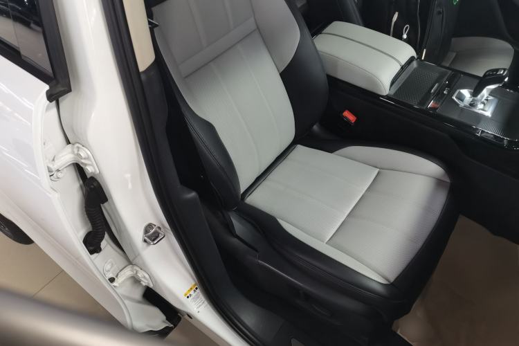 Used Land Rover Range Rover Evoque 2020 249 PS R-DYNAMIC S Black Edition Sport Version