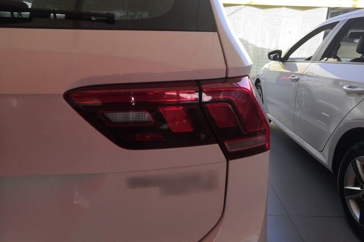 Used Volkswagen Tiguan L 2017 330TSI Automatic Two-Wheel Drive Luxury Edition
