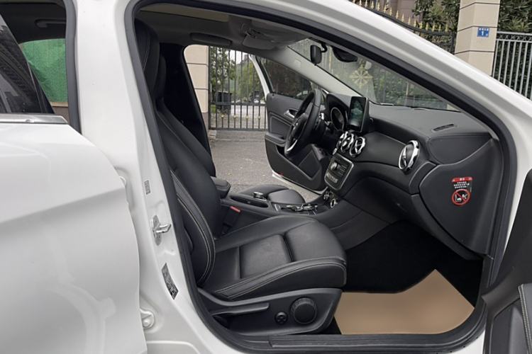 Used Mercedes-Benz GLA 2017 GLA 200 Fashion Model