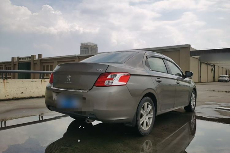 Used Peugeot 301 2014 1.6L Automatic Prestige Edition
