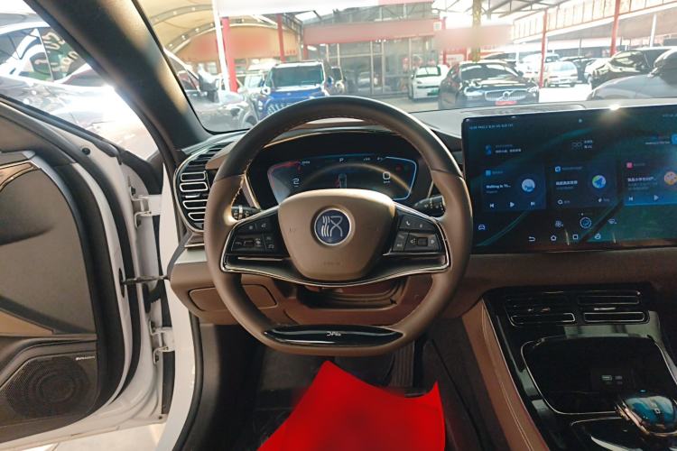 Used BYD Han 2023 EV Champion Edition 605KM Front-Drive Premium Model
