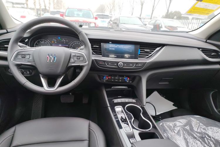 Used Buick Regal 2024 25T Deluxe Edition
