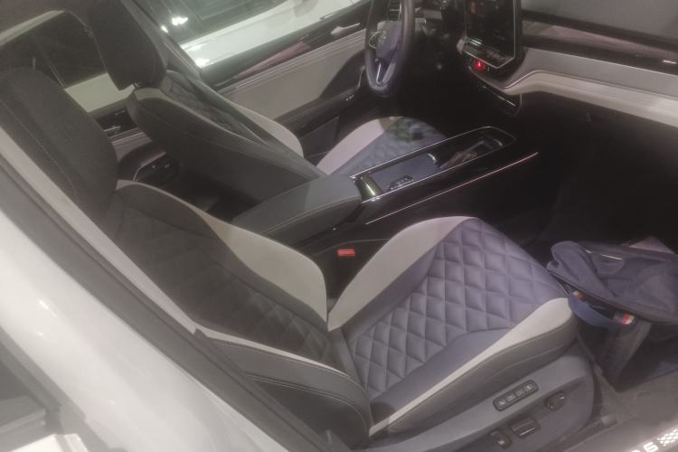 Used Volkswagen ID.6 CROZZ 2022 Long-Range PRO Edition