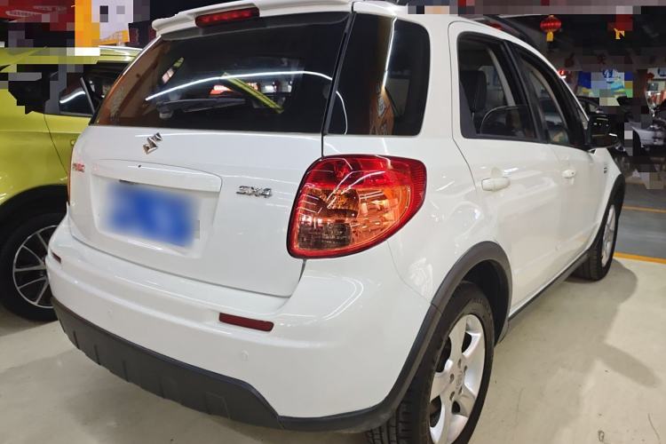 Used Suzuki SX4 2016 1.6L Automatic Classic Edition
