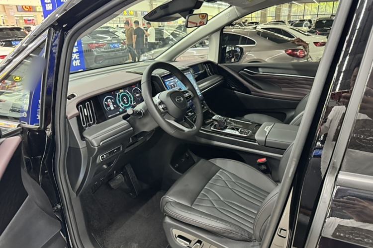 Used GAC Trumpchi M8 2024 Master Series 400T Prestige Edition
