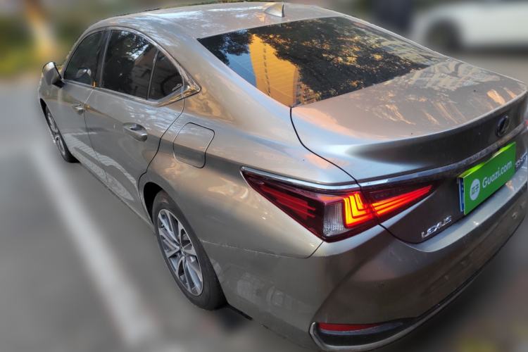 Used Lexus ES 2021 200 Excellence Edition