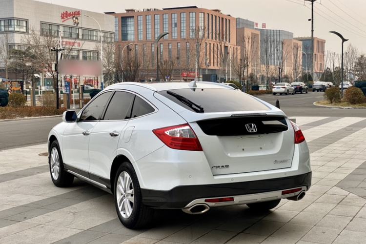 Used Honda Crosstour 2014 2.4L Luxury Edition
