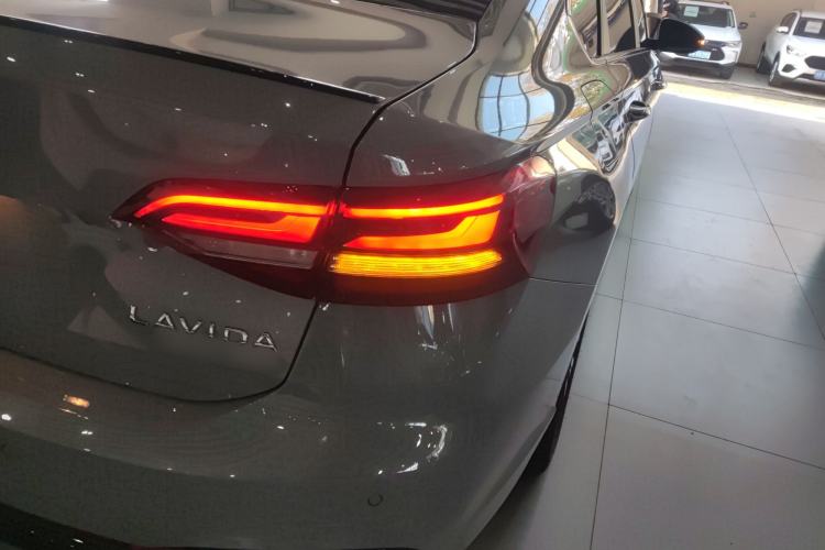 Used Volkswagen Lavida 2023 300TSI DSG Starry Full-Comfort Edition
