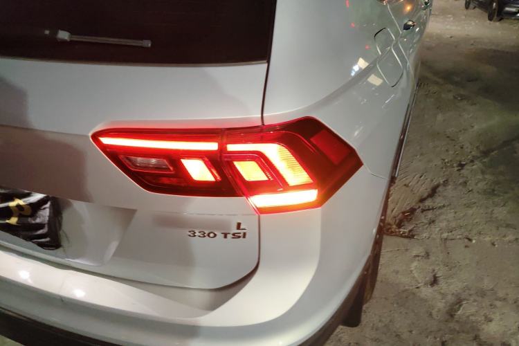 Used Volkswagen Tiguan L 2019 330TSI Automatic Two-Wheel Drive Smart Luxury Version China V Emission Standard