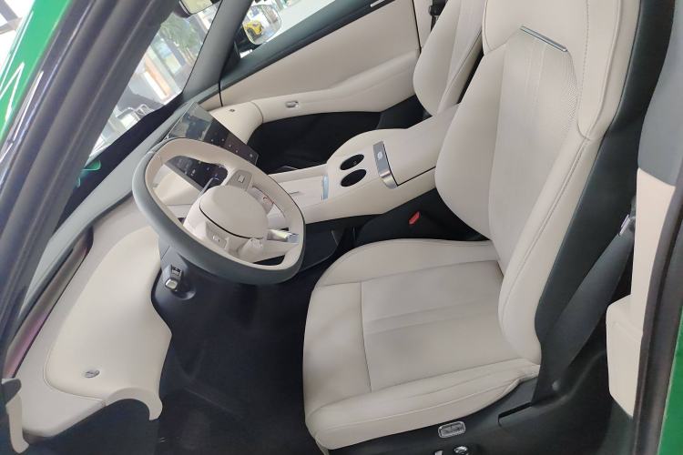 Used  YU7 2025 Ultra-Long Range Rear-Wheel Drive Version
