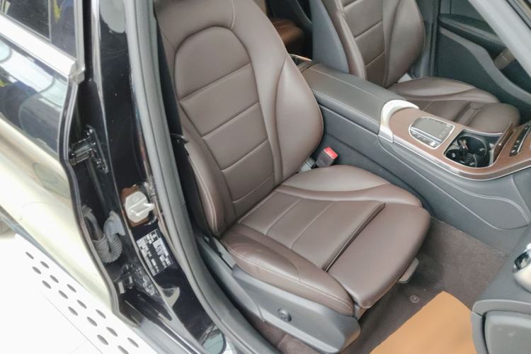 Used Mercedes-Benz GLC 2020 Facelift GLC 300 L 4MATIC Dynamic Edition
