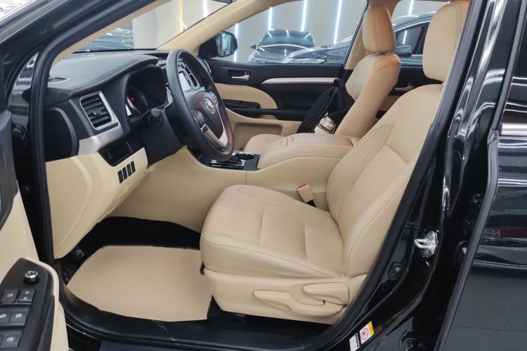 Used Toyota Highlander 2018 2.0T Two-Wheel Drive Elite Edition 7 Seats China VI Standard
