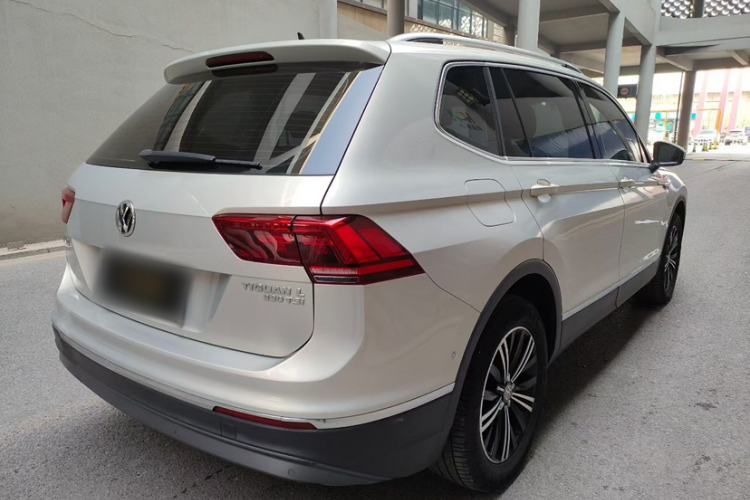 Used Volkswagen Tiguan L 2017 330TSI Automatic Two-Wheel Drive Flagship Edition
