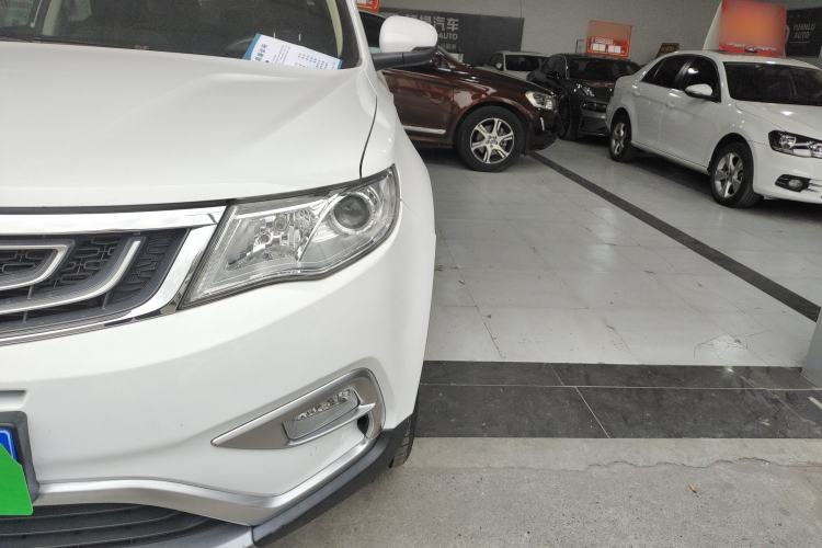 Used Geely Auto Emgrand X7 Sport 2016 1.8TD Automatic ZhiShang Model
