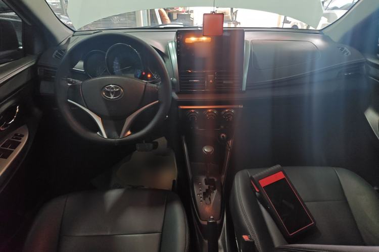 Used Toyota YARiS L 2015 1.5E Automatic Charm Edition