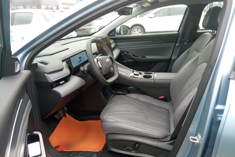 Used  L6 2025 EM-i 140km Starship Edition