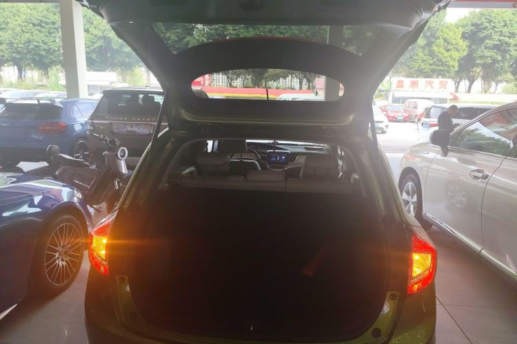 Used Honda Jade 2013 1.8L automatic Comfort version 5 seats
