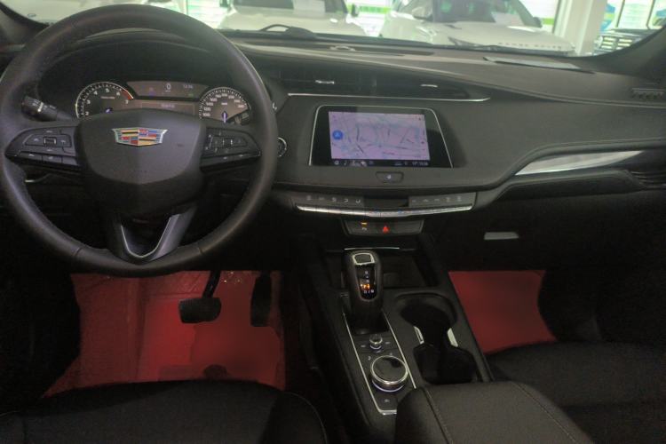 Used Cadillac XT4 2018 28T Two-Wheel Drive Tech Version