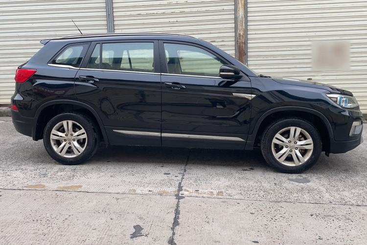 Used Changan CS75 2014 2.0L Manual Luxury Version China IV Standard
