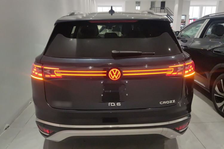 Used Volkswagen ID.6 CROZZ 2022 Long-Range PURE+ Edition