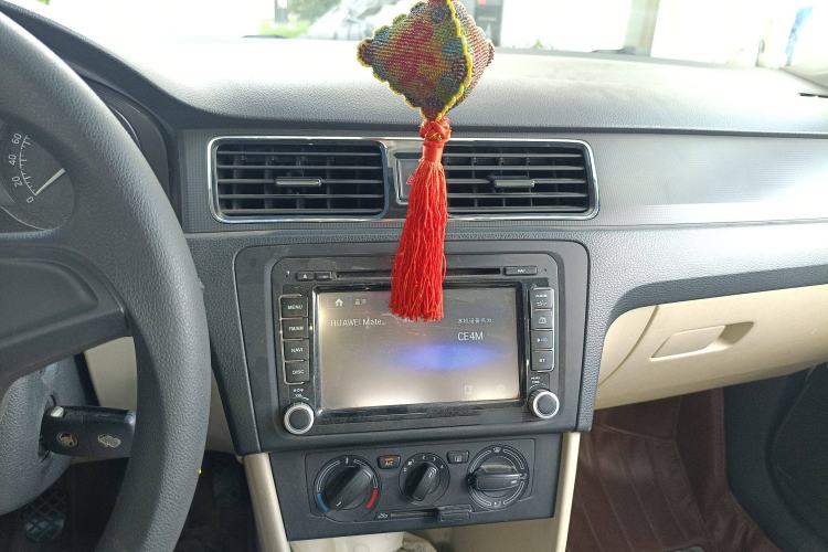 Used Skoda Rapid 2015 1.6L Manual Smart Selection Model
