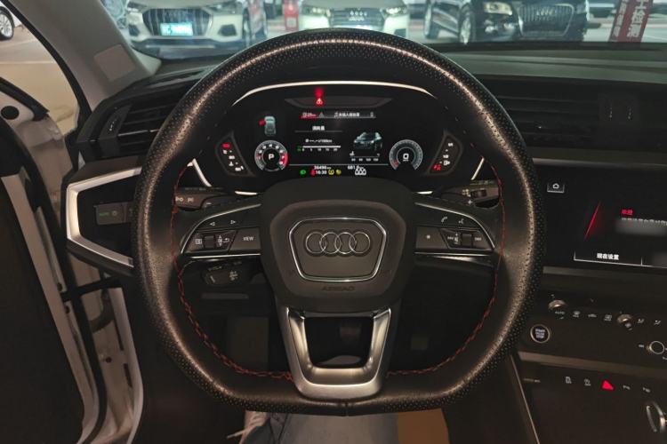 Used Audi Q3 2022 35 TFSI Fashion Dynamic Model