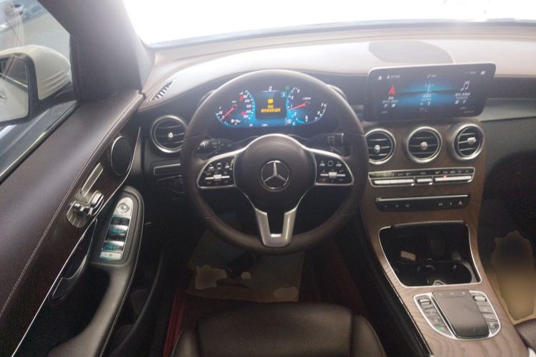 Used Mercedes-Benz GLC 2020 GLC 300 L 4MATIC Dynamic Edition