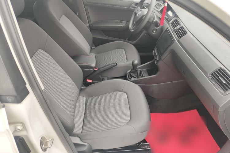 Used Volkswagen Santana 2016 1.4L Manual Fashion Edition
