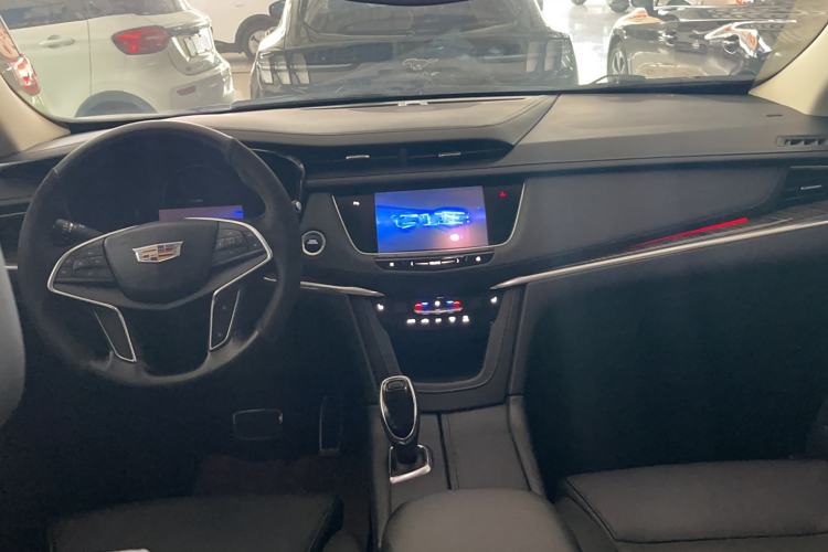 Used Cadillac XT5 2016 28T Four-Wheel Drive Luxury Model
