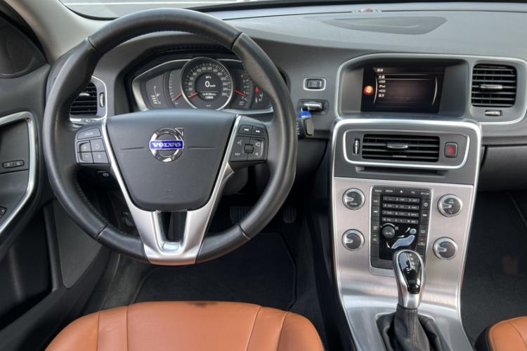 Used Volvo S60 2018 S60L T3 Smart Upgrade Edition
