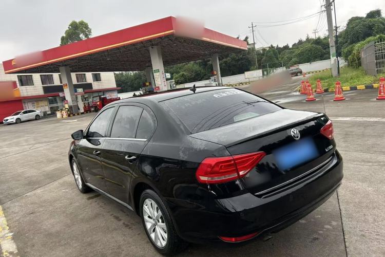 Used Volkswagen Lavida 2015 1.6L Manual Comfort Edition
