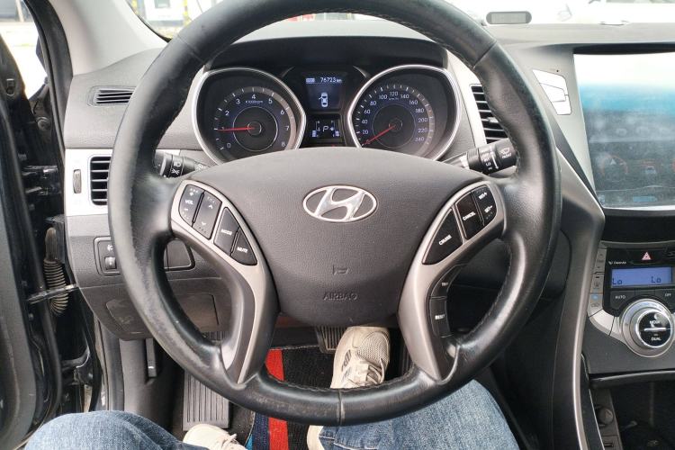 Used Hyundai Elantra 2013 1.6L Automatic Luxury Model
