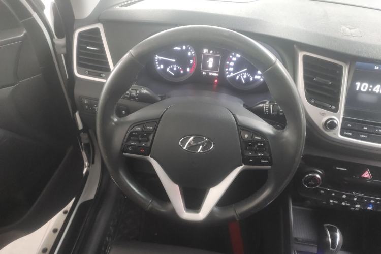 Used Hyundai Tucson 2018 1.6T Dual-Clutch Two-Wheel Drive 15th Anniversary Special Edition