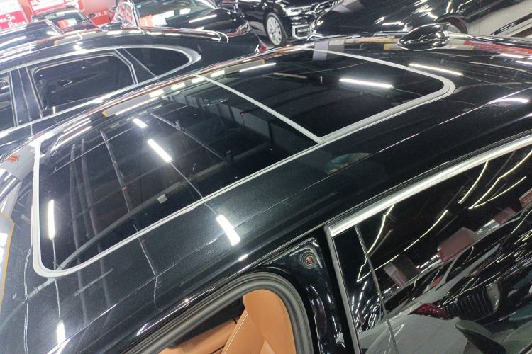 Used Hongqi H9 2020 2.0T Smart Connect Flagship Edition
