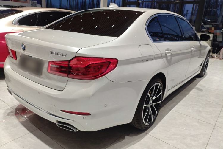 Used BMW 5 Series 2019 Facelifted 530Li Luxury Edition Premium Package
