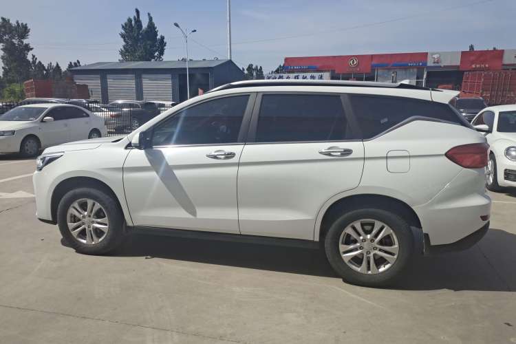Used Haval M6 2019 1.5T DCT Two-Wheel Drive Elite Version China VI Standard
